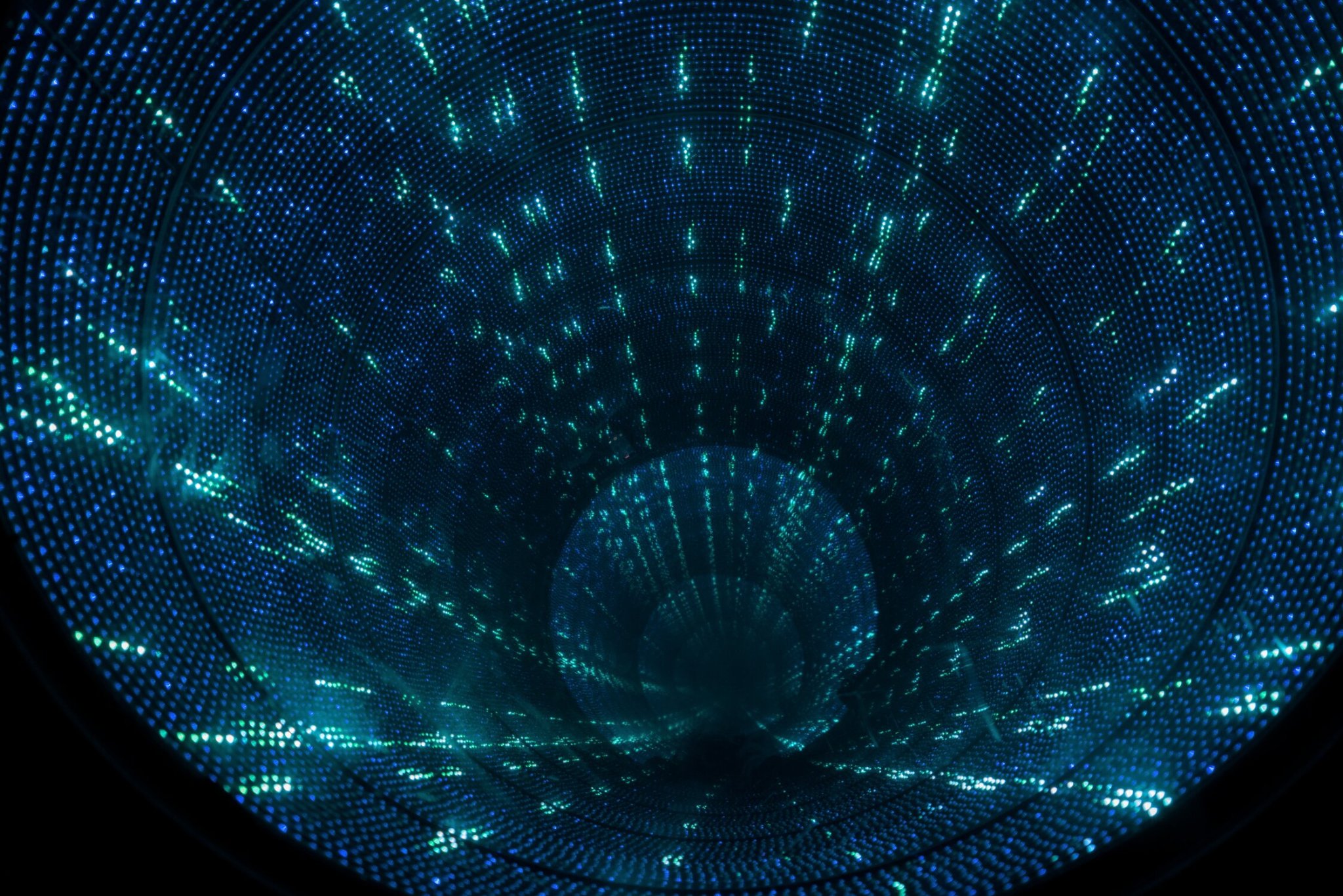 a mirror well, encircled with leds