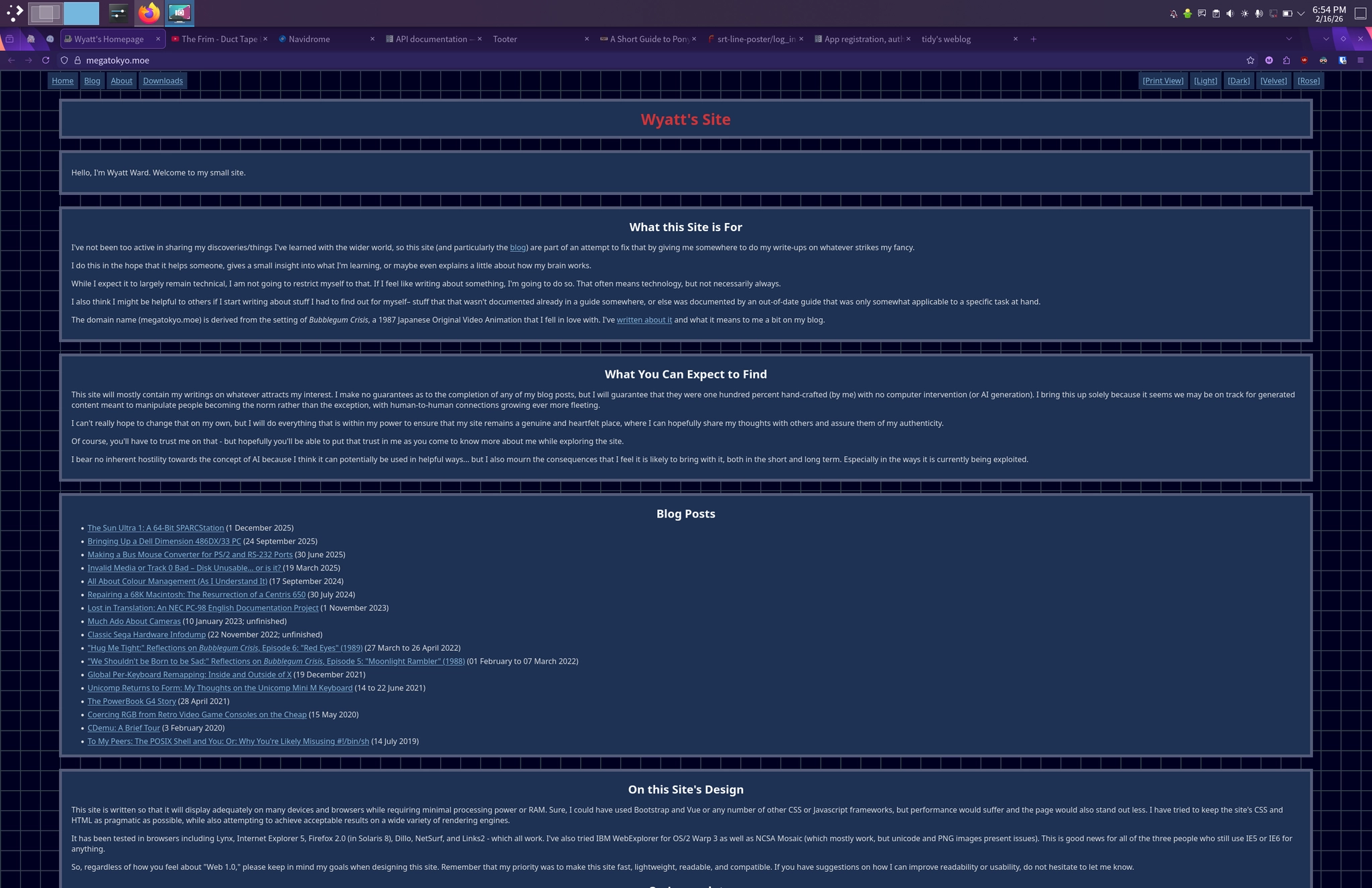 a screenshot of my desktop displaying wyatt's homepage: megatokyo.moe
there's minimal wasted space on the page :D